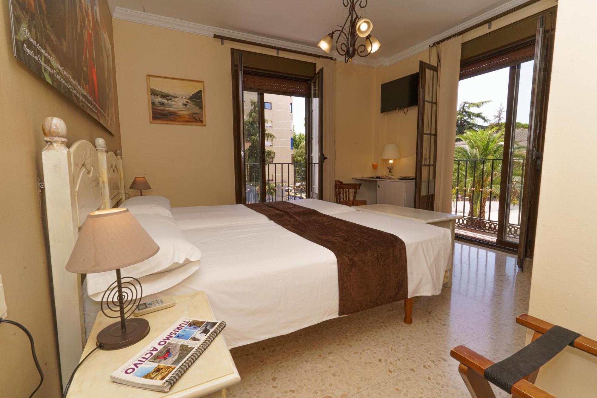 רונדה Hotel Colon מראה חיצוני תמונה