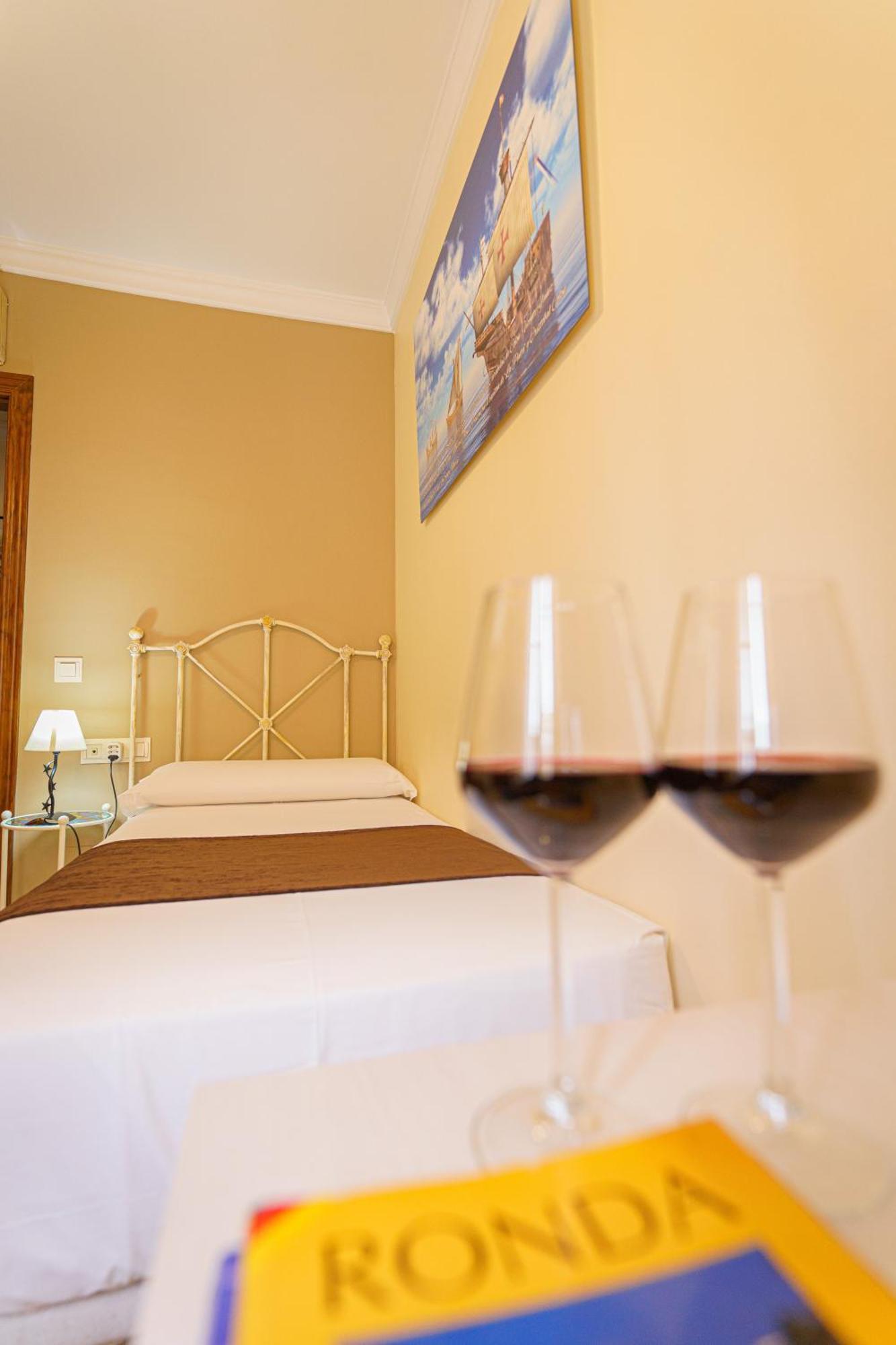 רונדה Hotel Colon מראה חיצוני תמונה
