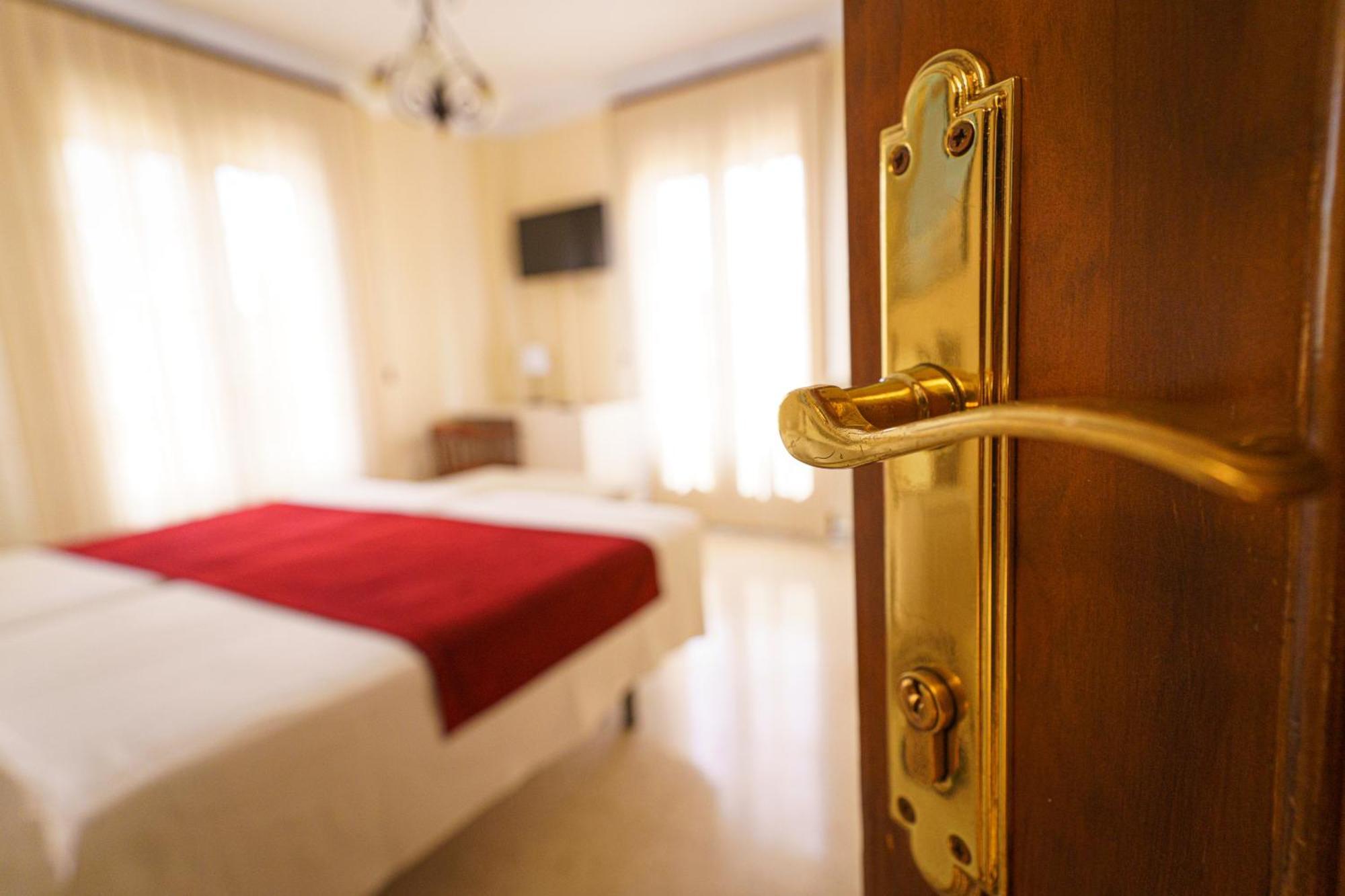 רונדה Hotel Colon מראה חיצוני תמונה